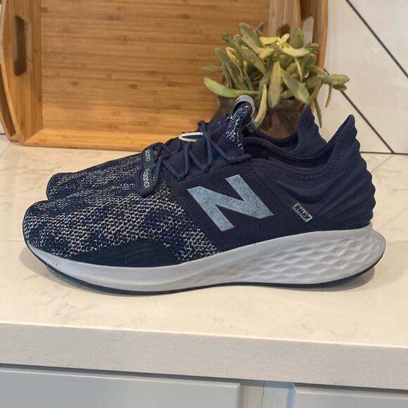 New Balance Roav v1 Future Sport Running Shoes blue walking running size 16 - Picture 4 of 9